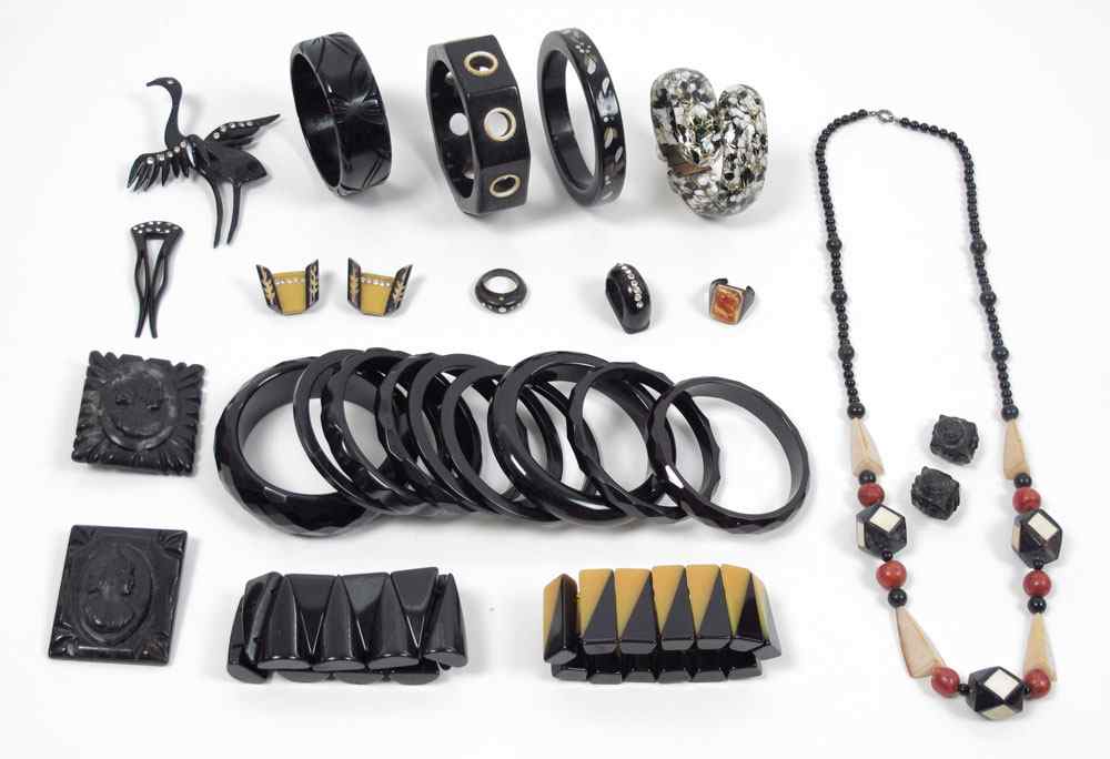 Appraisal: ESTATE LOT OF BLACK BAKELITE AND OTHER PLASTIC JEWELRY Approx