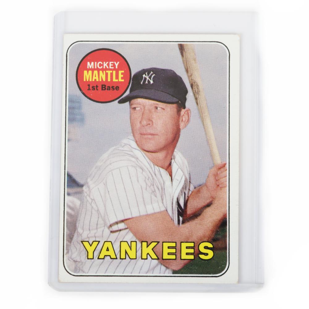 Appraisal: TOPPS MICKEY MANTLE BASEBALL CARD Topps Mickey Mantle Baseball Card