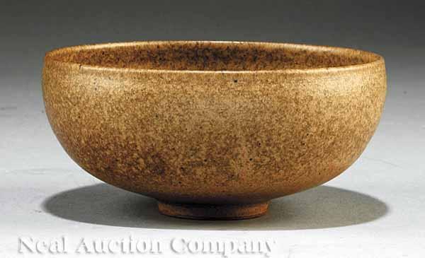 Appraisal: An Edwin and Mary Scheier Art Pottery Bowl th c