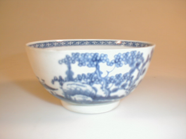 Appraisal: A First period Worcester blue and white bowl circa dia