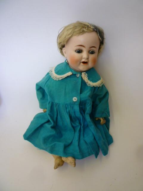 Appraisal: An Alt Beck Gottschalck bisque head girl doll with blue