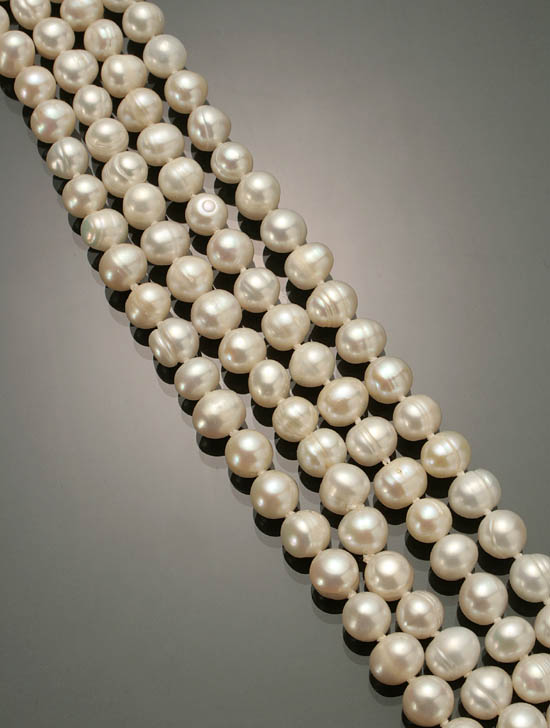 Appraisal: Rope Length Freshwater Pearl Necklace Knotted Having two hundred three