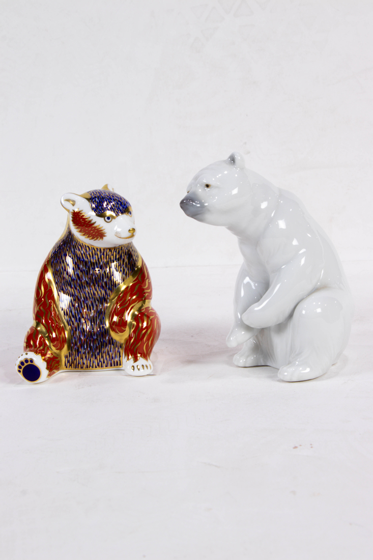 Appraisal: LOT OF ROYAL CROWN DERBY BONE CHINA IMARI HONEY BEAR