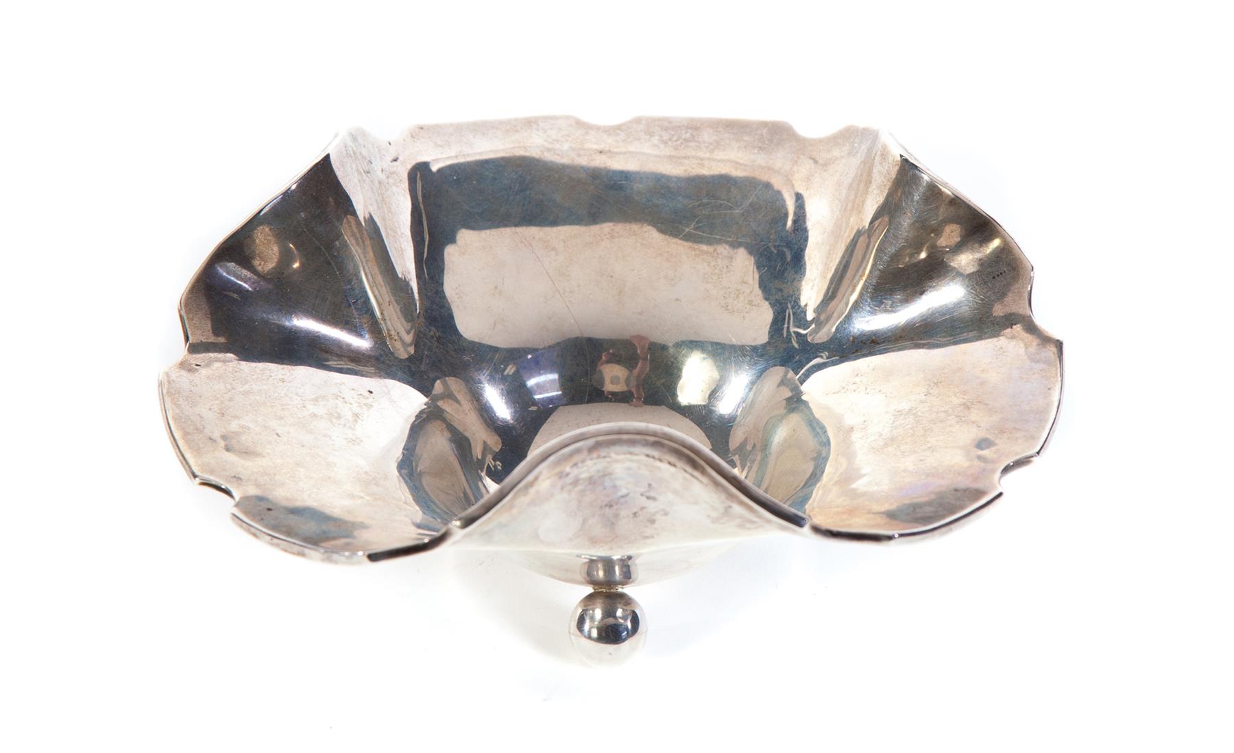 Appraisal: JUVENTO LOPEZ REYES STERLING SILVER FOOTED TRIFOIL DISH Mexico nd