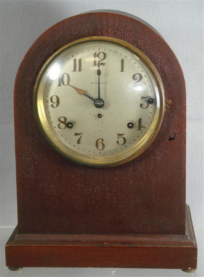 Appraisal: Seth Thomas No Sonora bell chime mahogany mantle clock soiled