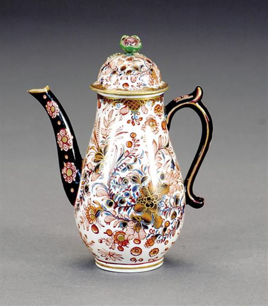 Appraisal: Early Worcester Mansfield pattern teapot circa - fruit finial on