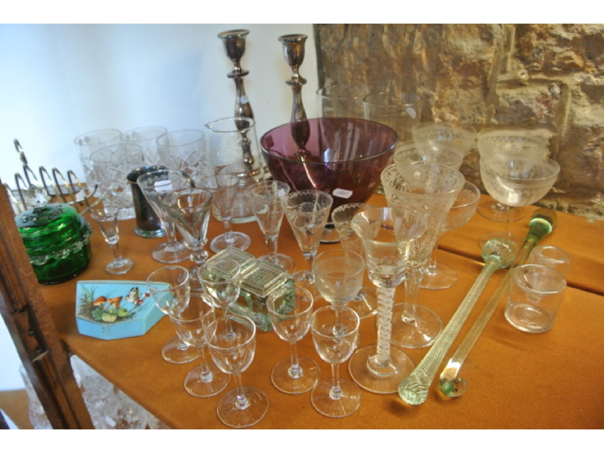 Appraisal: A mixed selection of glasswares to include a pair of