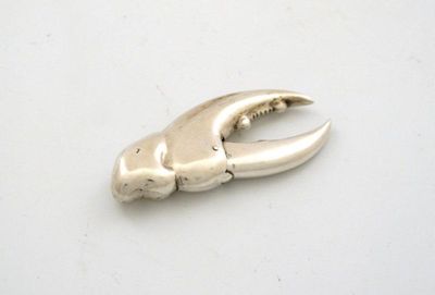 Appraisal: A pair of novelty lobster claw sugar nips by Henry