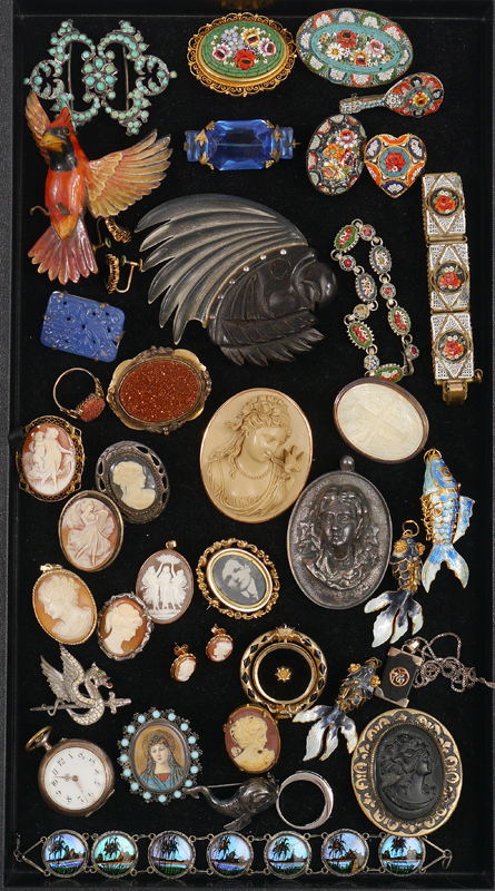 Appraisal: TREMENDOUS ESTATE FRESH VINTAGE GROUP INCLUDES CAMEOS Approx pieces at