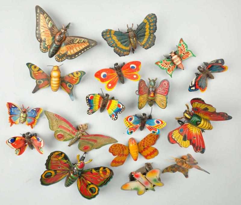 Appraisal: Lot of Tin Butterfly Wind-Up Toys Description Working Includes two