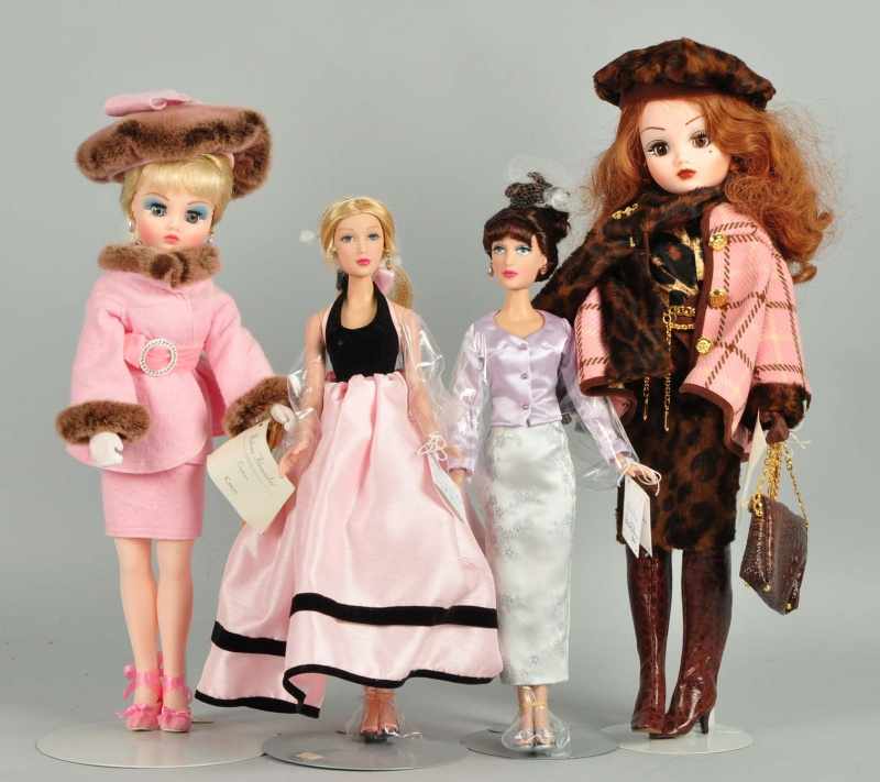 Appraisal: Lot of Madame Alexander Fashion Dolls Description Magnificent Mile Alex