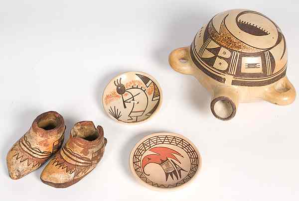 Appraisal: Group of Hopi Pottery lot of includes a Hopi canteen