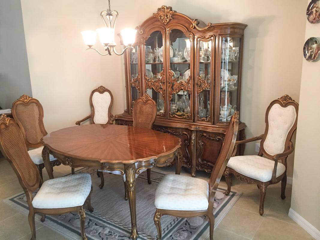 Appraisal: ELEGANT HOKE LOUIS XVI FRENCH PROVINCIAL PC DINING SET High