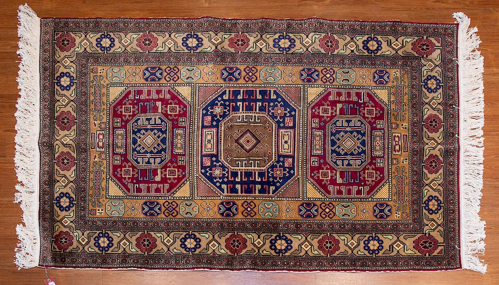 Appraisal: Turkish Kayseri Rug x hand knotted Condition Absence of a