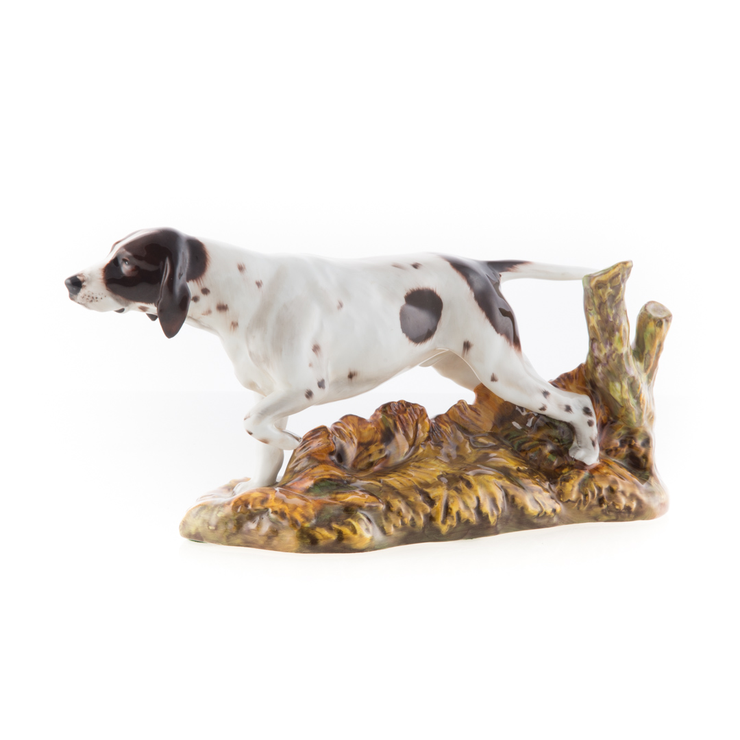 Appraisal: Royal Doulton china pointer dog H N in L Condition