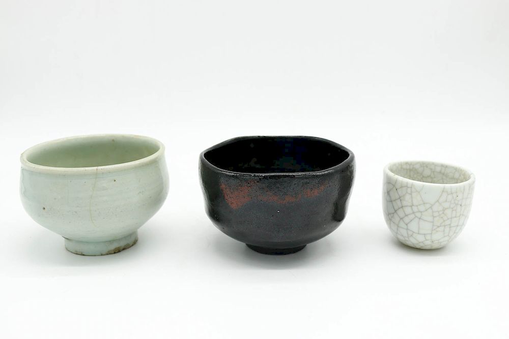 Appraisal: GROUP OF THREE BOWL AND CUPS of the circle shape