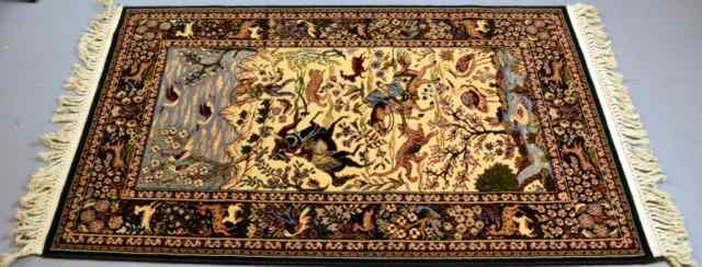 Appraisal: A Good Isfahan Wool RugCentral field decorated with animals and