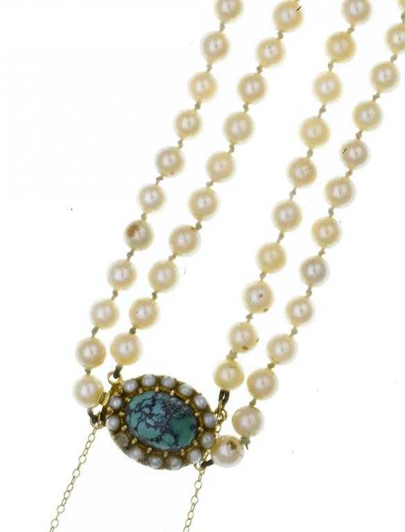 Appraisal: A CULTURED PEARL TWO ROW NECKLACE with cultured pearl and