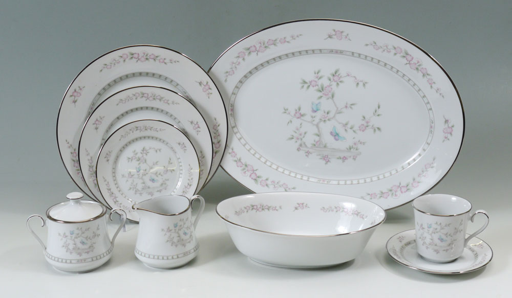 Appraisal: LENOX ''TEA GARDEN'' FINE CHINA Approx pieces to include dinner