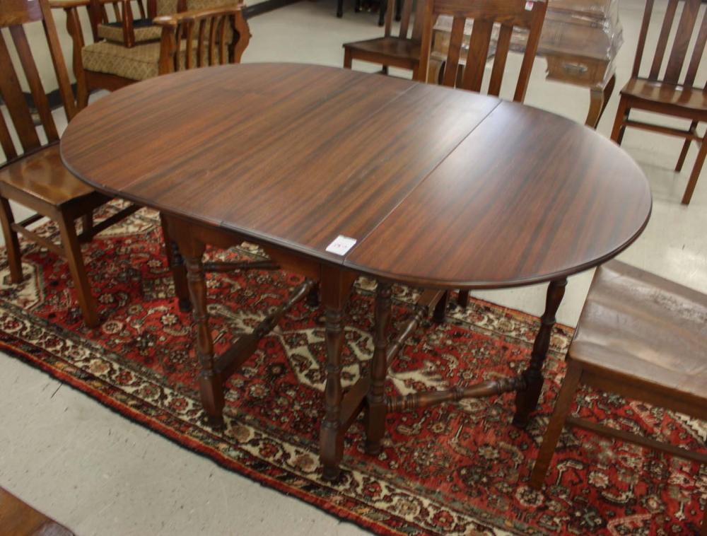 Appraisal: MAHOGANY DROP-LEAF GATELEG BREAKFAST TABLE WITH LEAF American c 's