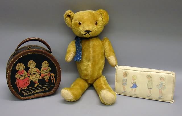 Appraisal: Early th C gold mohair bear Gold mohair bear with