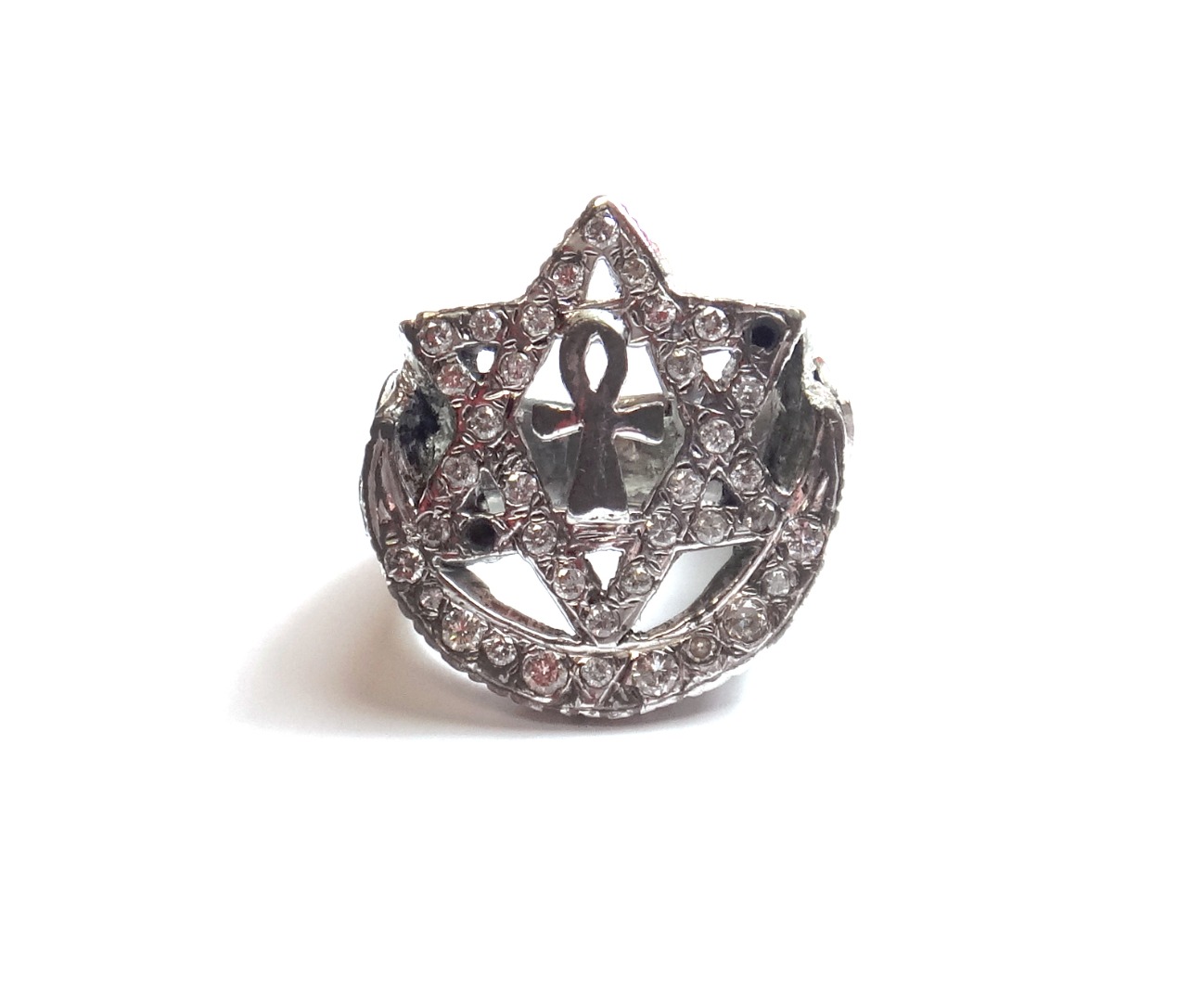 Appraisal: A diamond ring formed as a Hebrew star above a