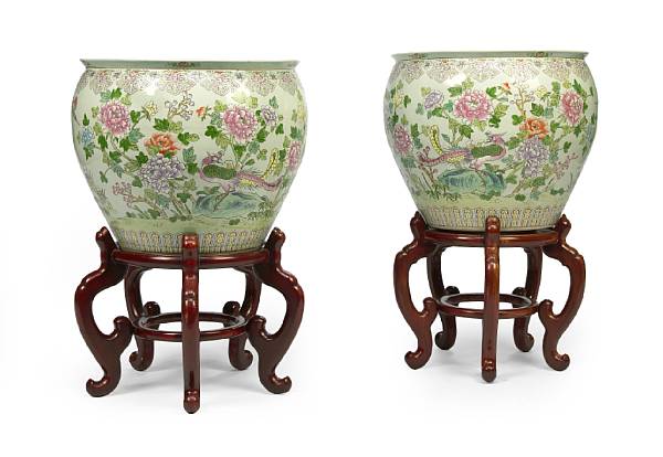 Appraisal: A pair of Chinese famille rose porcelain fish tanks on