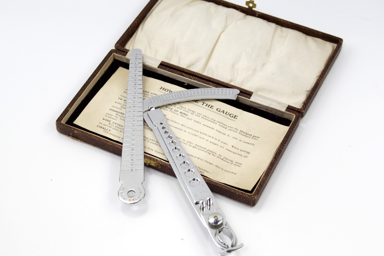 Appraisal: A Towns Patent Universal ring gauge with Albion Standard ring