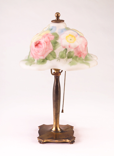 Appraisal: PAIRPOINT Desk lamp with puffy glass shade molded with roses