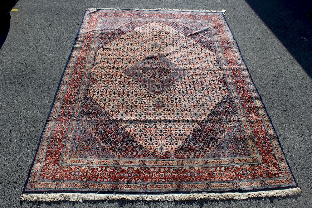 Appraisal: Vintage and Finely Hand Woven Roomsize Carpet Nice pattern colors