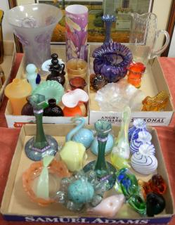 Appraisal: Three box lots of art glass to include vases carnival