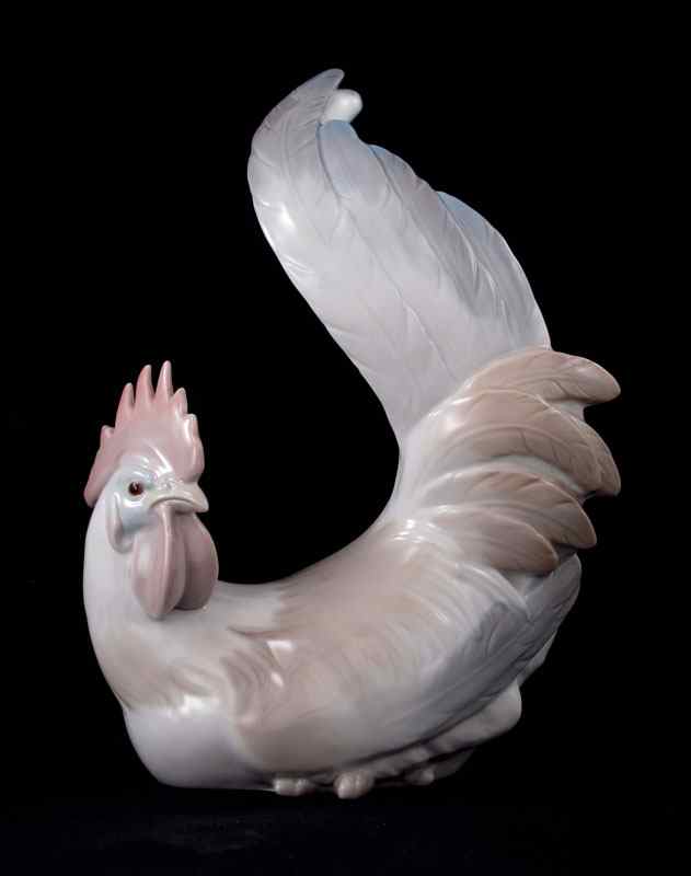 Appraisal: LLADRO PORCELAIN ROOSTER Alfredo Ruiz sculptor issued retired ''h no