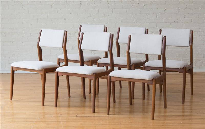 Appraisal: SIX MID-CENTURY MODERN WALNUT DINING CHAIRS x x in Estimate