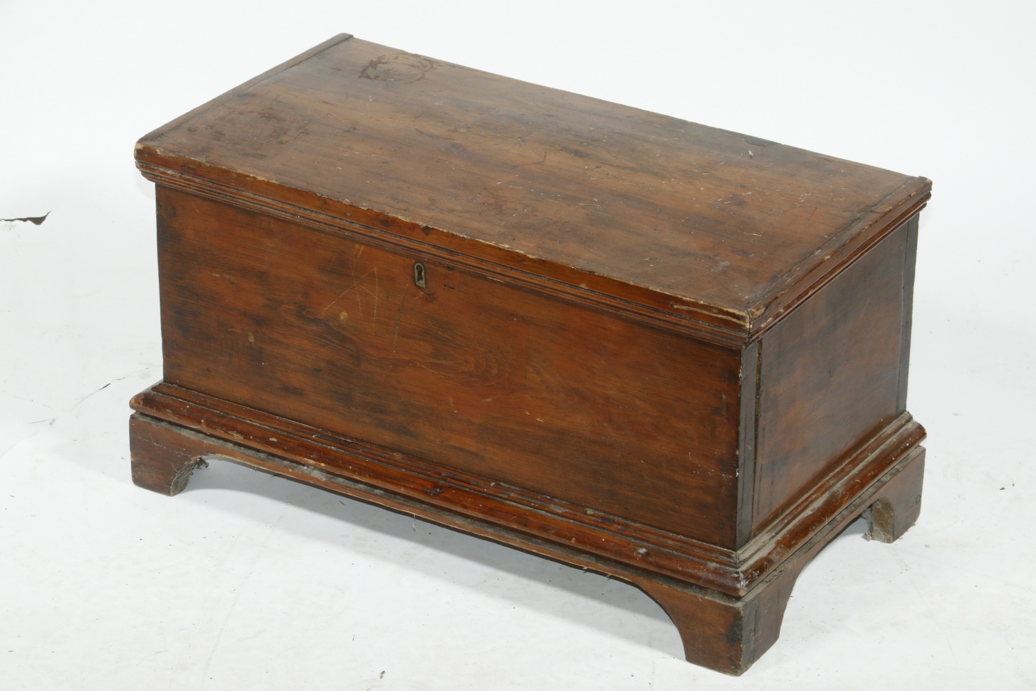 Appraisal: EARLY CHILD-SIZED REFINISHED PINE LIFT TOP BLANKET CHEST Early child-sized