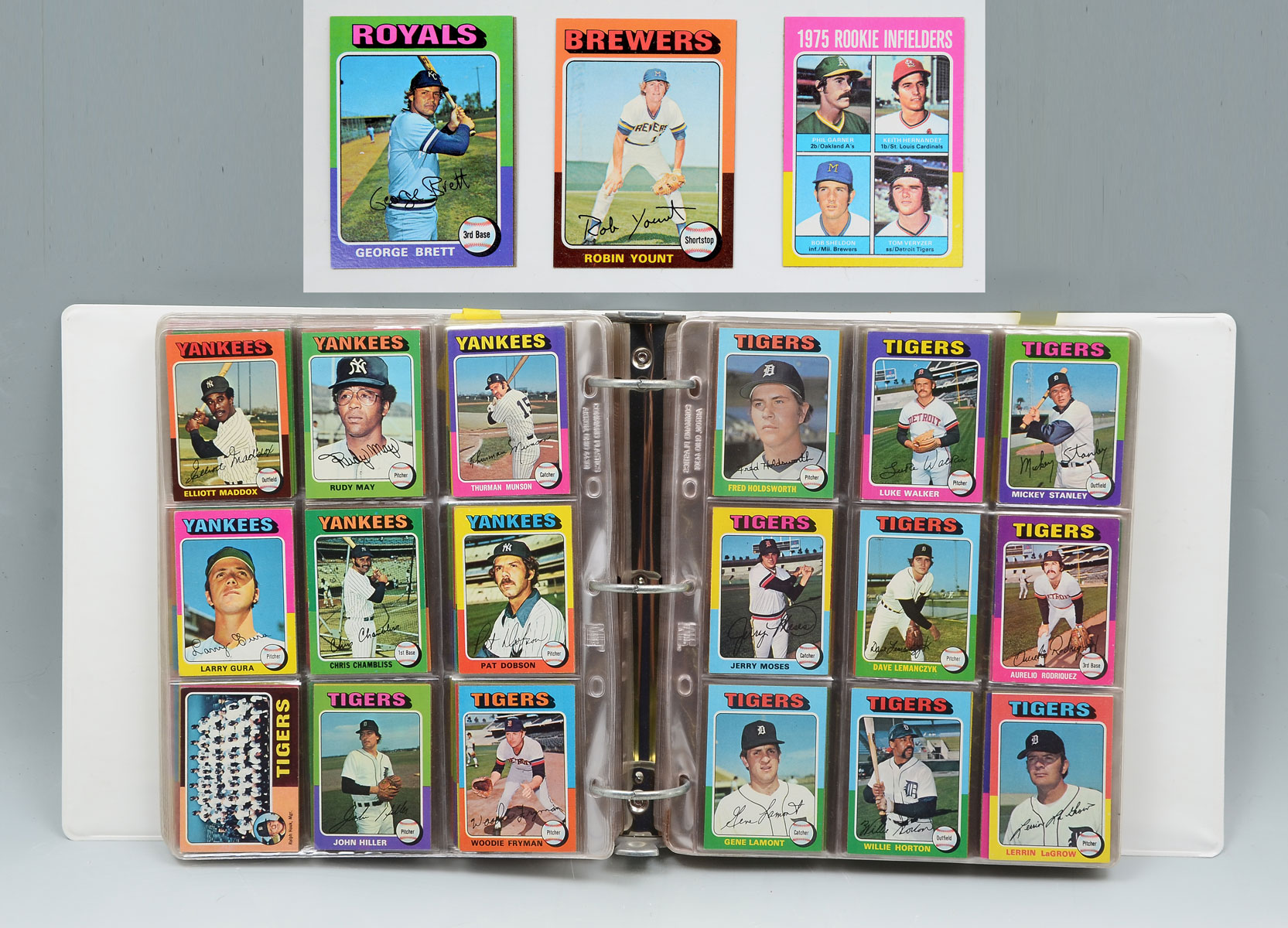 Appraisal: TOPPS BASEBALL CARD ALBUM Complete Set with rookies George Brett