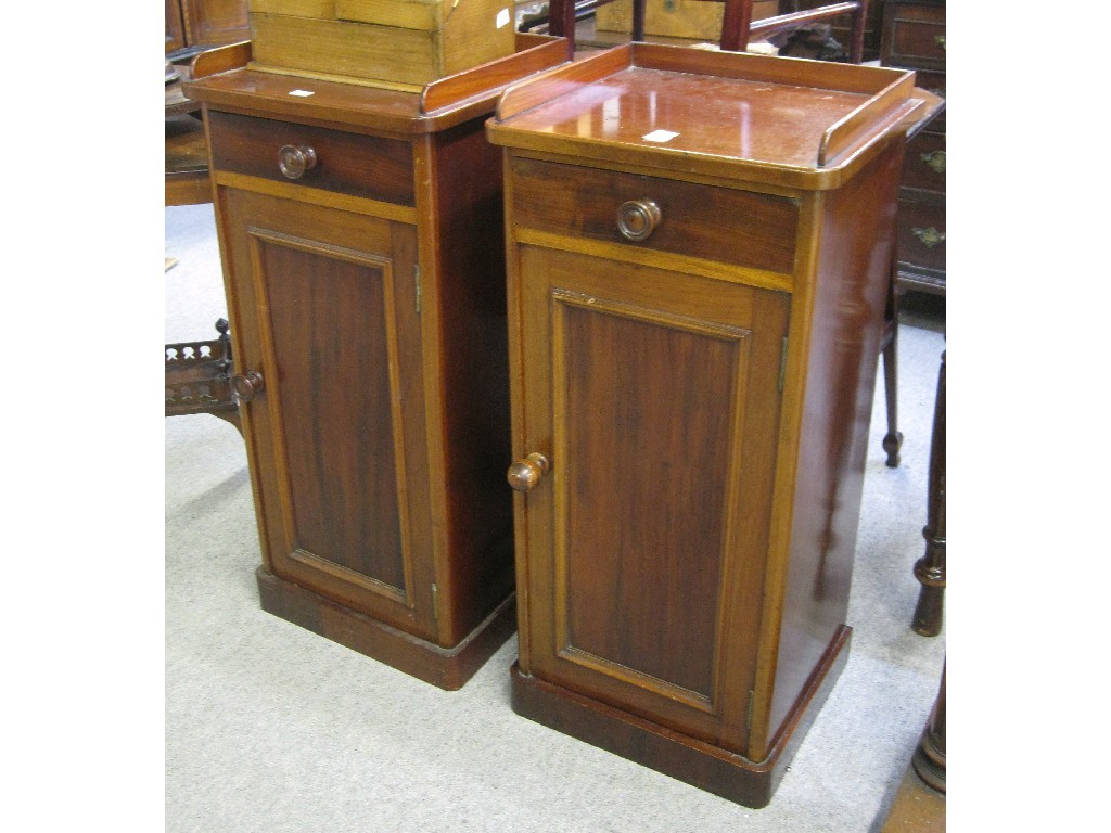 Appraisal: Pair of mahogany pot cupboards