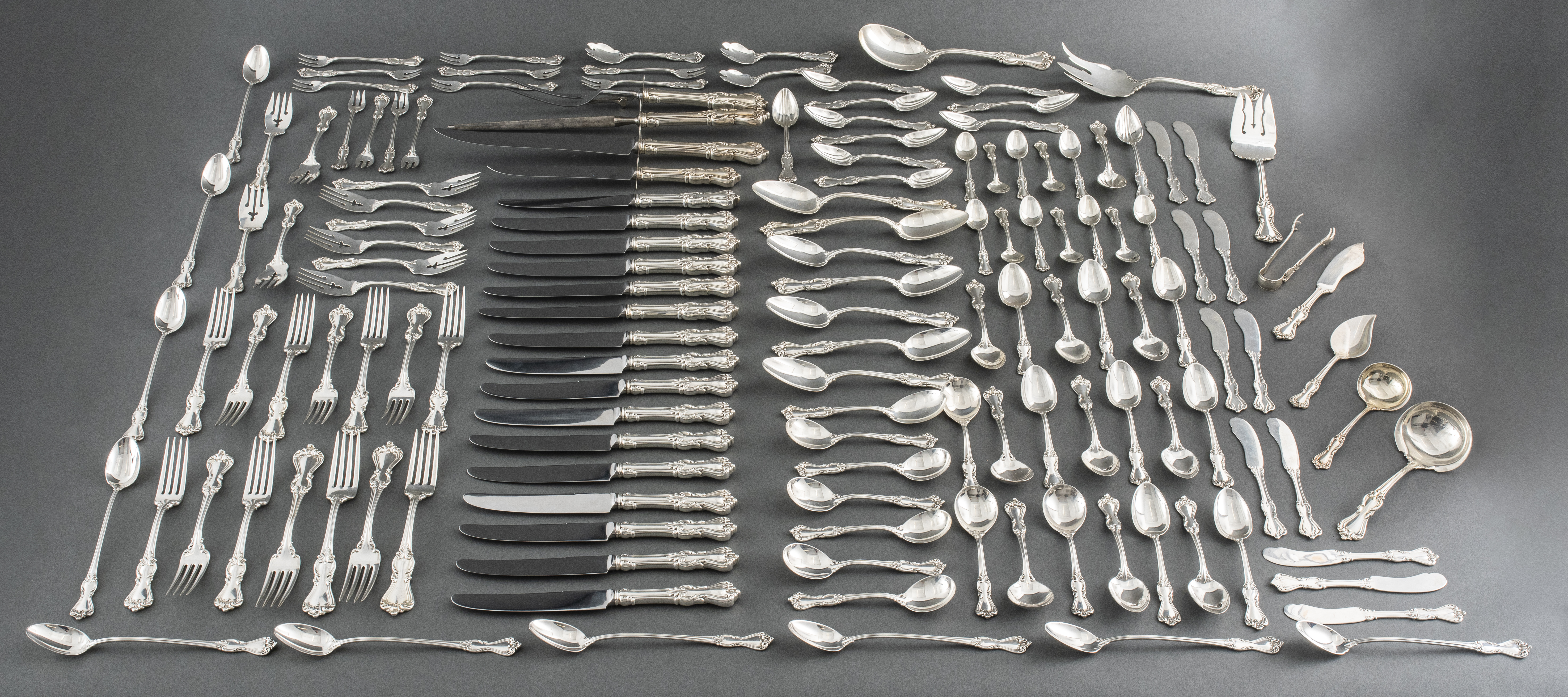 Appraisal: REED BARTON STERLING SILVER FLATWARE PCS Reed Barton sterling silver