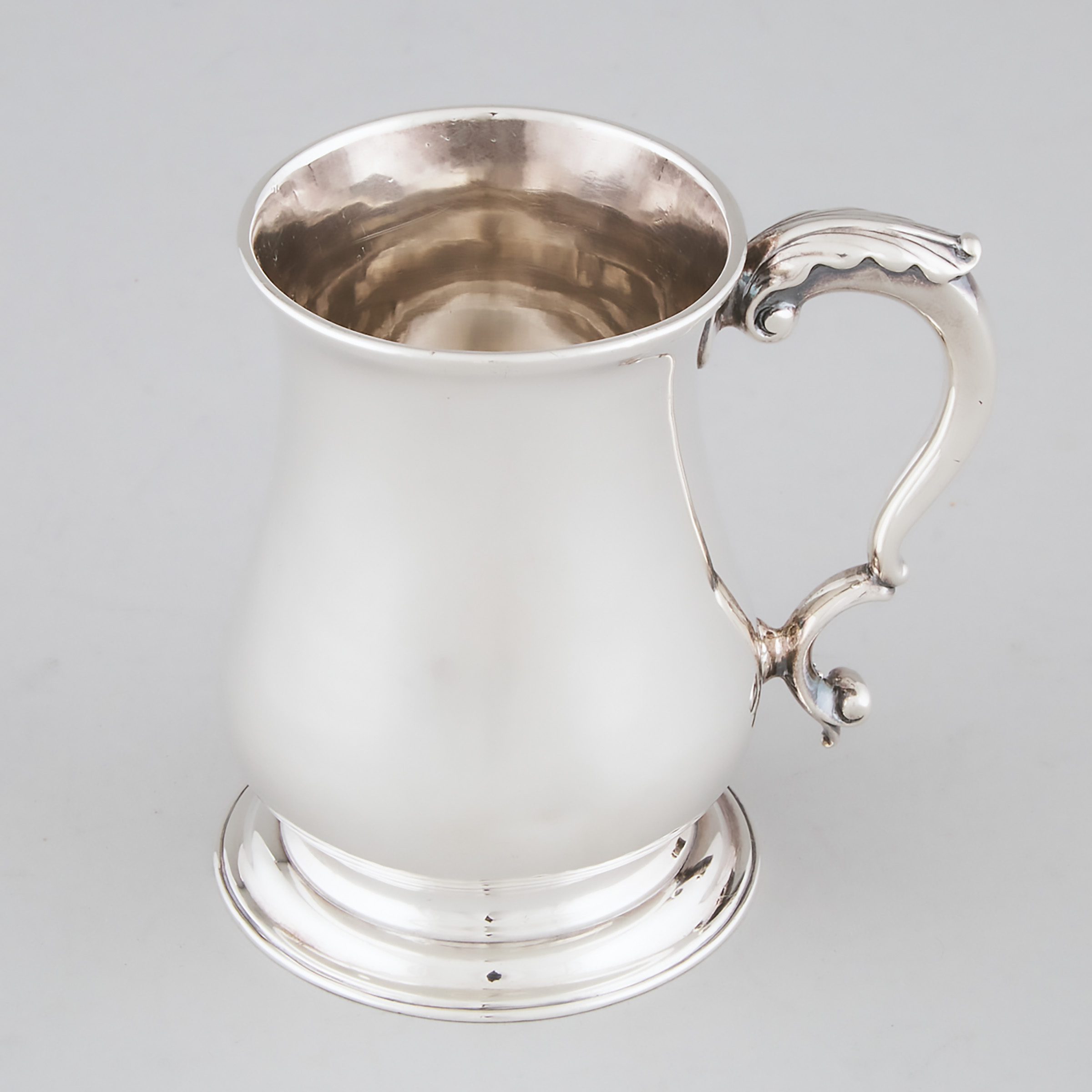 Appraisal: George III Silver Baluster Mug William Grundy London height in