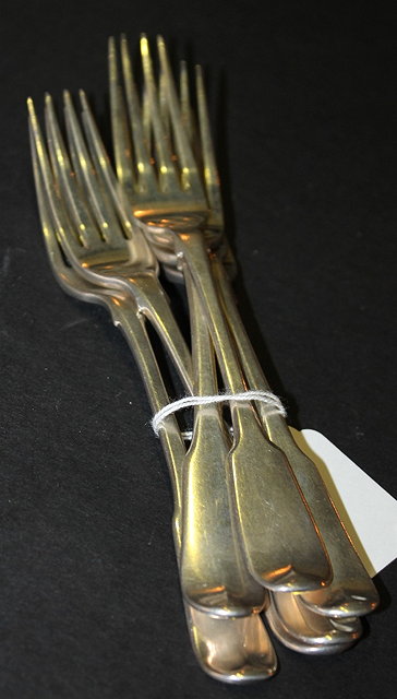 Appraisal: A HARLEQUIN SET OF SILVER FIDDLE PATTERN DESSERT FORKS five