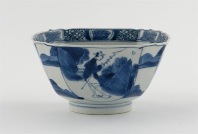 Appraisal: A Chinese blue and white square-section bowl painted with figures