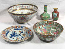 Appraisal: Three pieces of Oriental porcelain including a large crested bowl