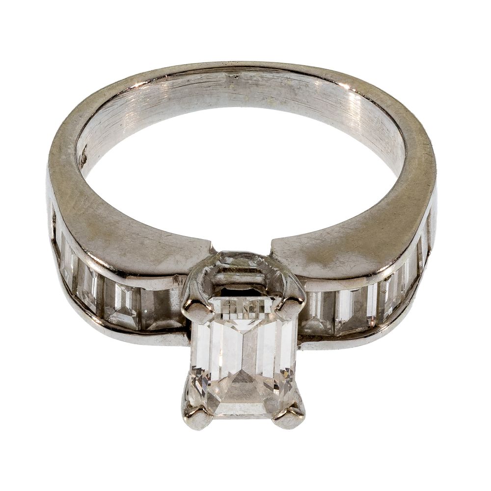 Appraisal: K WHITE GOLD AND DIAMOND RINGHaving an emerald cut diamond