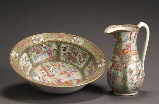 Appraisal: Chinese Export 'Rose Medallion' Water Pitcher and Basin Xianfeng-Tongzhi Period