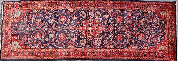 Appraisal: NORTHWEST PERSIAN HAND WOVEN ORIENTAL RUG A GOOD NORTHWEST PERSIAN