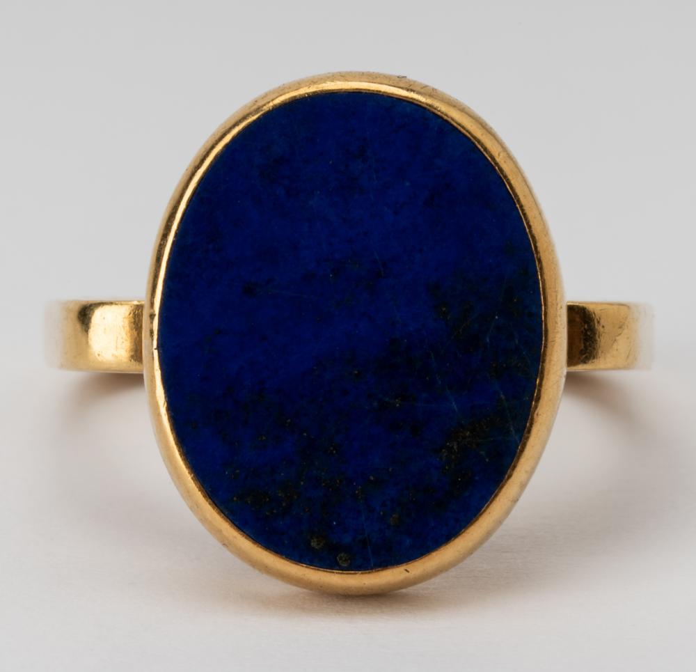 Appraisal: CARTIER KARAT YELLOW GOLD LAPIS LAZULI RINGthe bezel set oval