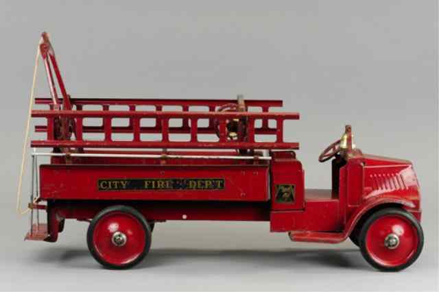 Appraisal: a STEELCRAFT CITY FIRE DEPT TRUCK Mack front model with