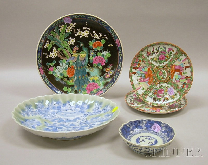 Appraisal: Five Asian Export Porcelain Items a famille noir plate a