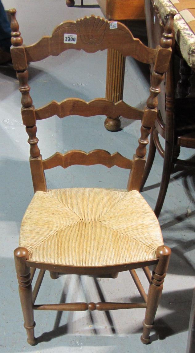 Appraisal: A group of five Continental ladder back chairs