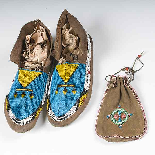 Appraisal: Sioux Beaded Hide Moccasins and Bag thread and sinew-sewn and