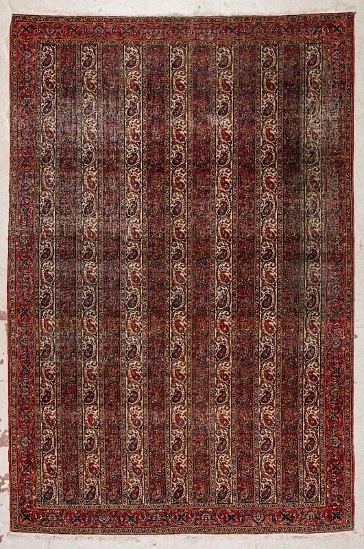 Appraisal: Antique Isfahan Rug ' '' x ' '' Antique Isfahan